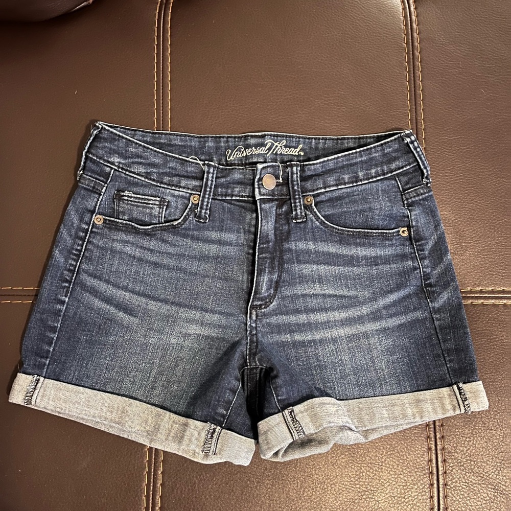 Universal Thread Jean shorts Sz 26